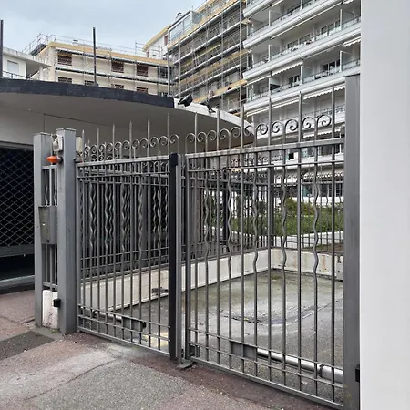 Apartmán Sea View, Downtown Juan-les-pins